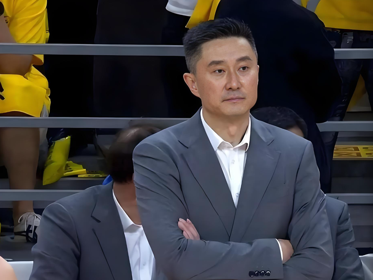 爱游戏体育app-领先18分却输球！杜锋给球迷留下3大谜题，让人看不懂